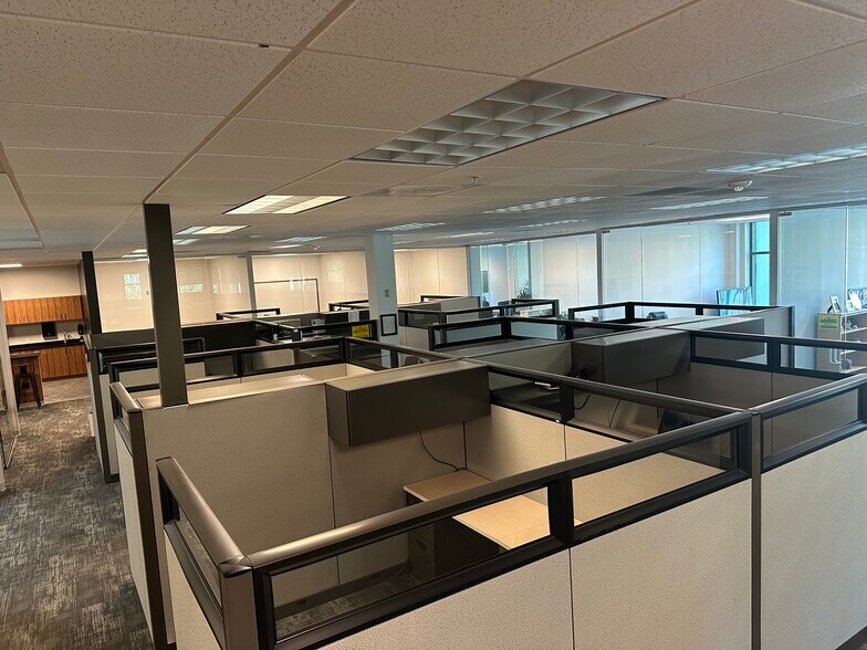 More Photos Of 12425 Race Track Rd, Tampa Office For Lease