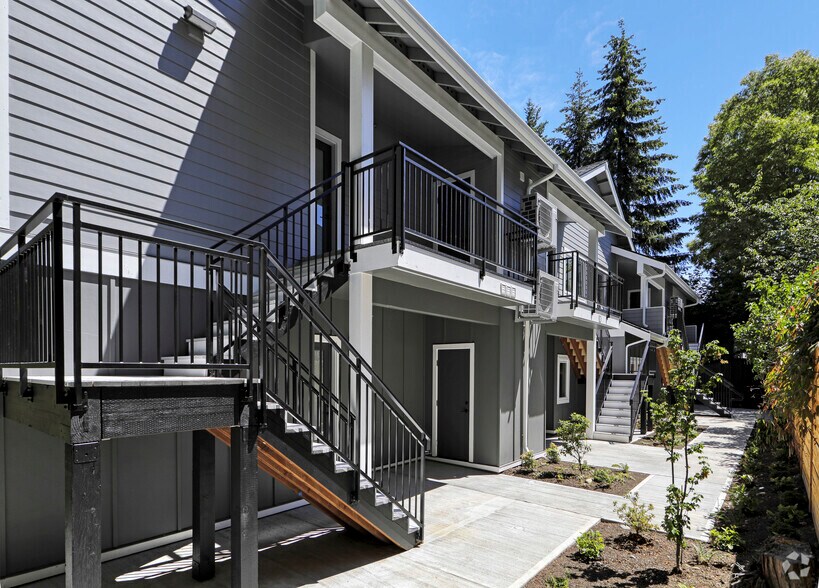 More Photos Of 8509 244th St, Edmonds Apartments For Sale