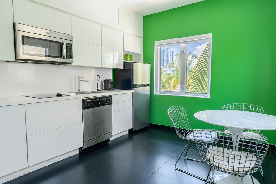 More Photos Of 205 Collins Ave, Miami Beach Hotel For Sale