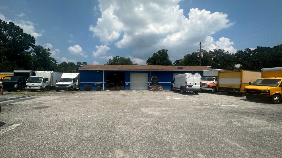 More Photos Of 3955 Saint Augustine Rd, Jacksonville Service For Lease