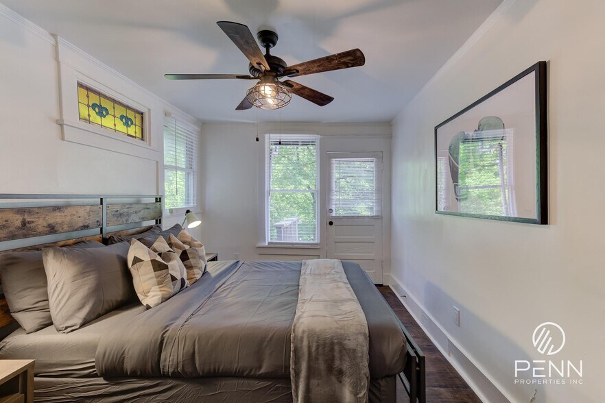 More Photos Of 2033 Young Ave, Memphis Multifamily For Sale