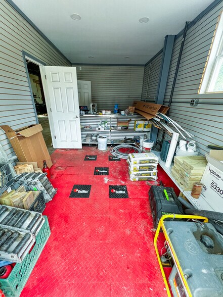 More Photos Of 8 Ten Eyck St, Stony Point General Retail For Sale