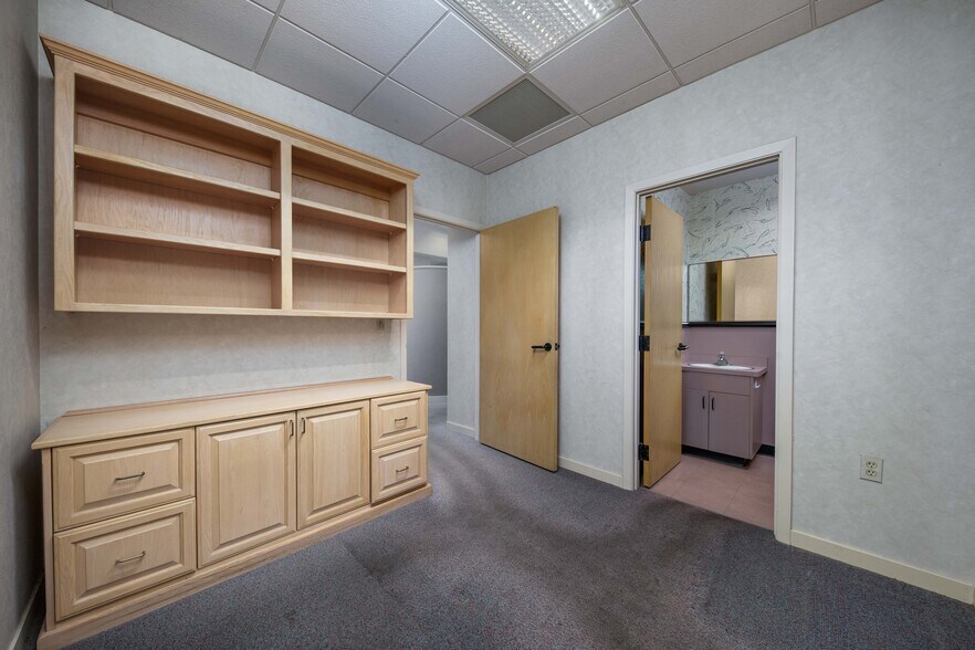 More Photos Of 756 Porter Ave, Stockton Medical For Sale