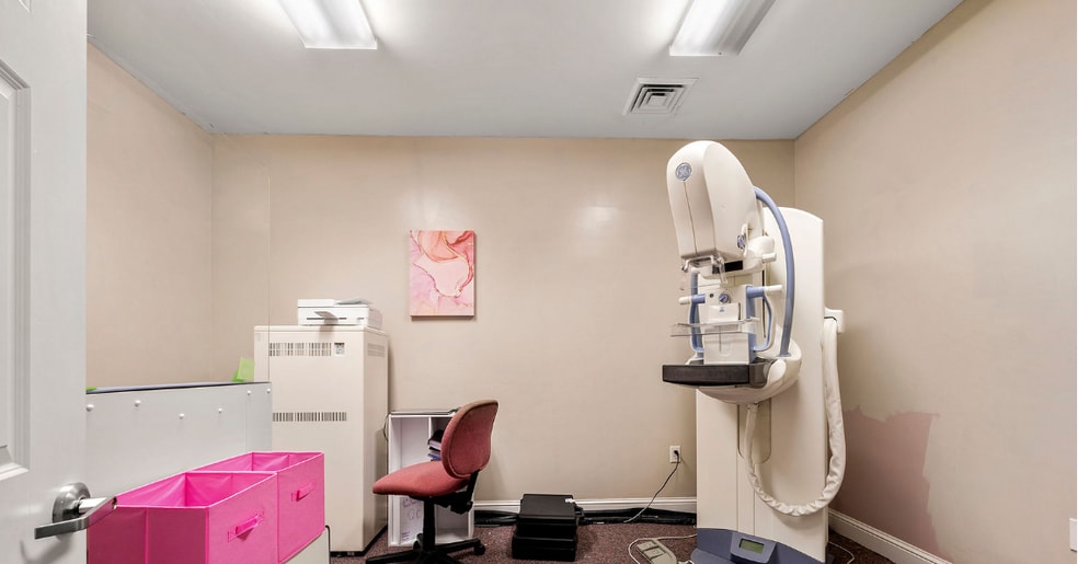 More Photos Of 1201 Georgian Park, Peachtree City Medical For Sale