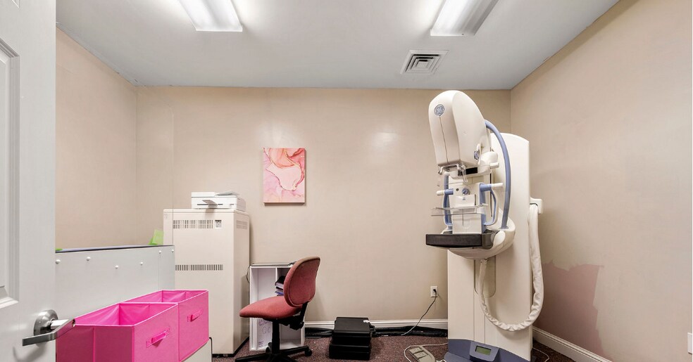 More Photos Of 1201 Georgian Park, Peachtree City Medical For Sale