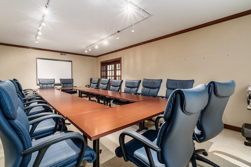 More Photos Of 53 W 3rd Ave, Columbus Office For Sale