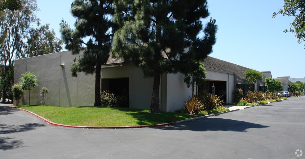 More Photos Of 1921 Carnegie Ave, Santa Ana Industrial For Lease