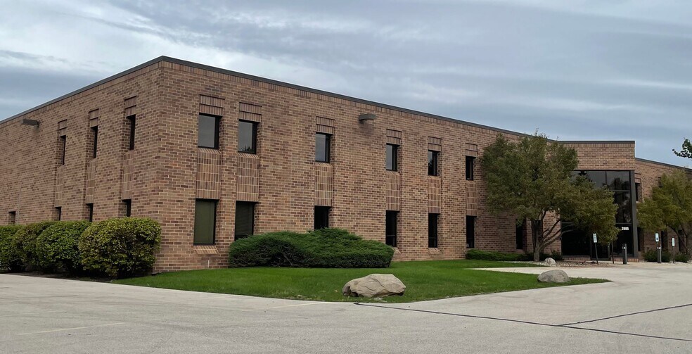 Primary Photo Of 2855-2885 S Calhoun Rd, New Berlin Warehouse For Lease