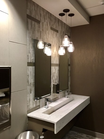 More Photos Of 7120 W Interstate 40, Amarillo Office For Lease