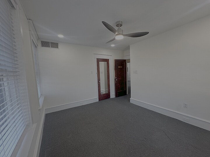 More Photos Of 600 S White Horse Pike, Audubon Medical For Lease