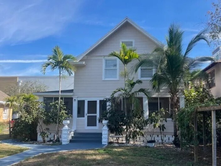 Primary Photo Of 361 Lang Ct N, Saint Petersburg Apartments For Sale