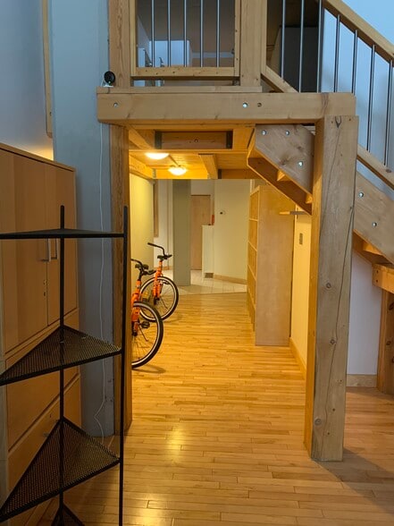 More Photos Of 10265 107th St NW, Edmonton Apartments For Sale