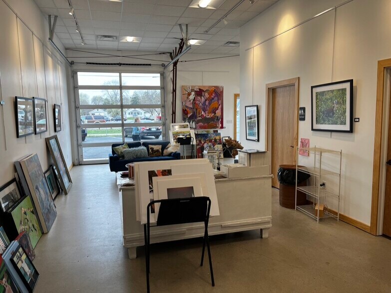 More Photos Of 1055 E 54th St, Indianapolis Loft Creative Space For Lease