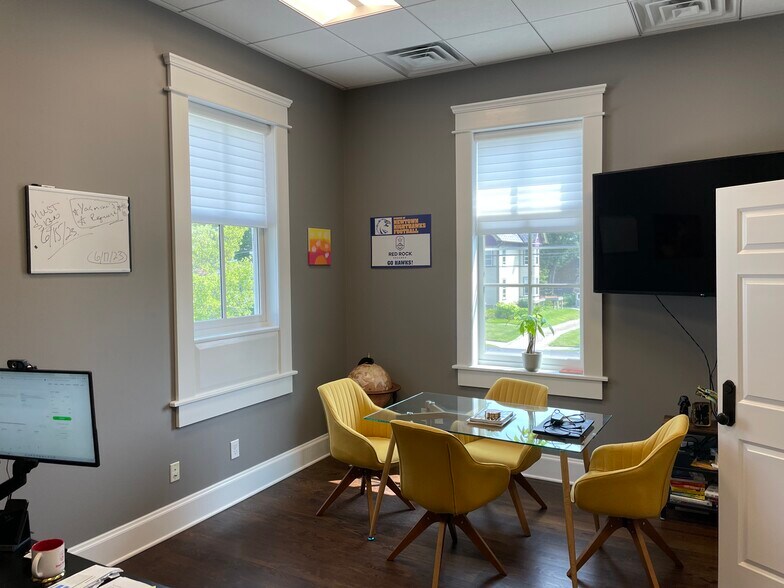 More Photos Of 33 Main St, Newtown Office For Lease
