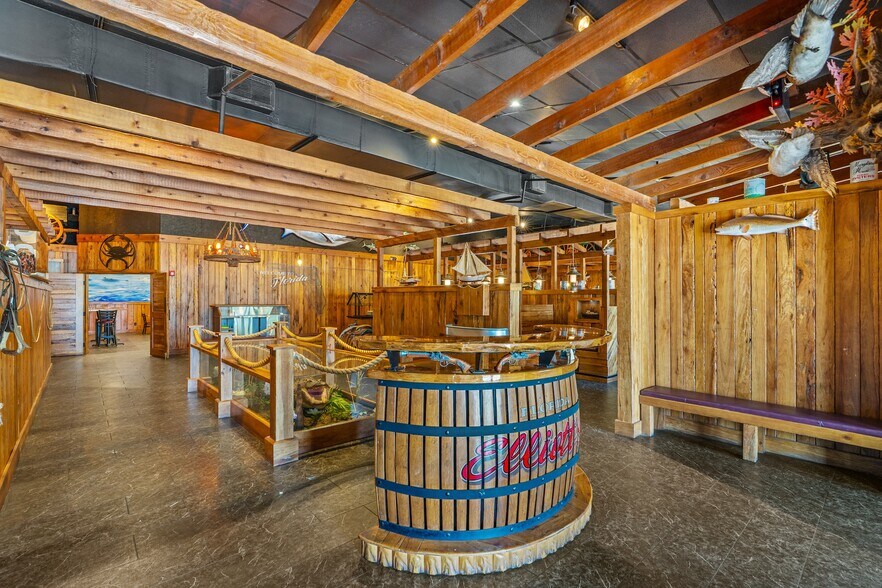 More Photos Of 4170 S Ridgewood Ave, Edgewater Specialty For Lease