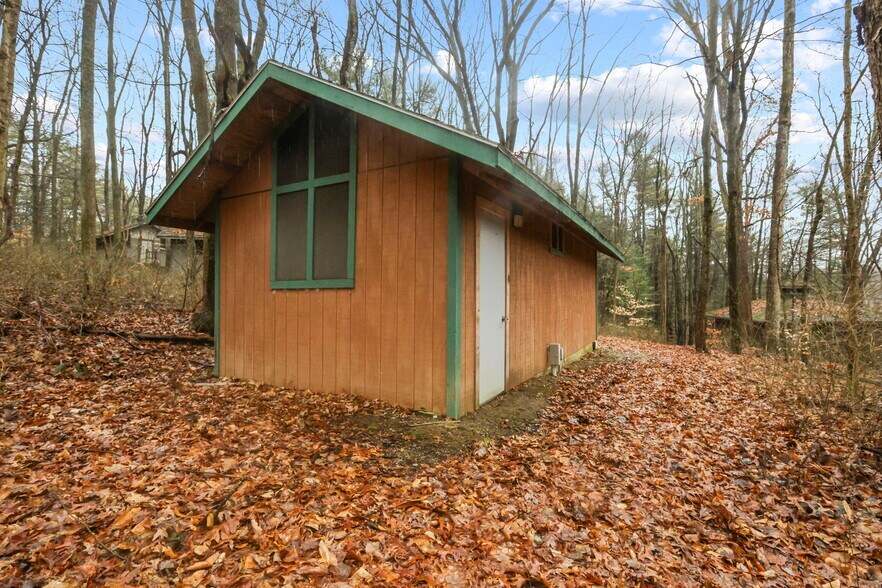 More Photos Of 5734 Durbin Rd, Bellville Specialty For Sale