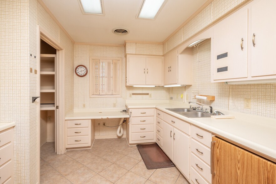 More Photos Of 254 East St, West Point Office Residential For Sale