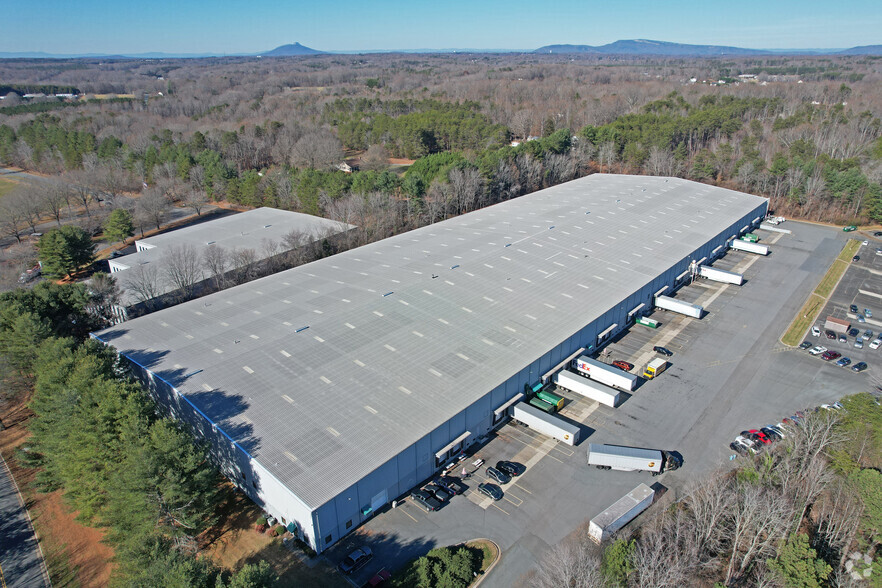 More Photos Of 540 Northridge Park Dr, Rural Hall Warehouse For Lease