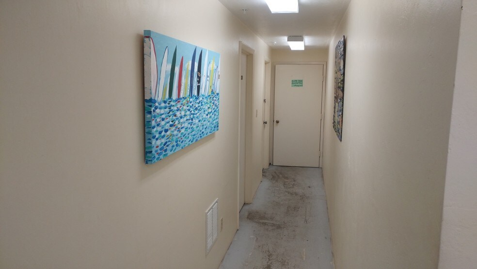 More Photos Of 921 SE 15th Ave, Cape Coral Industrial For Sale