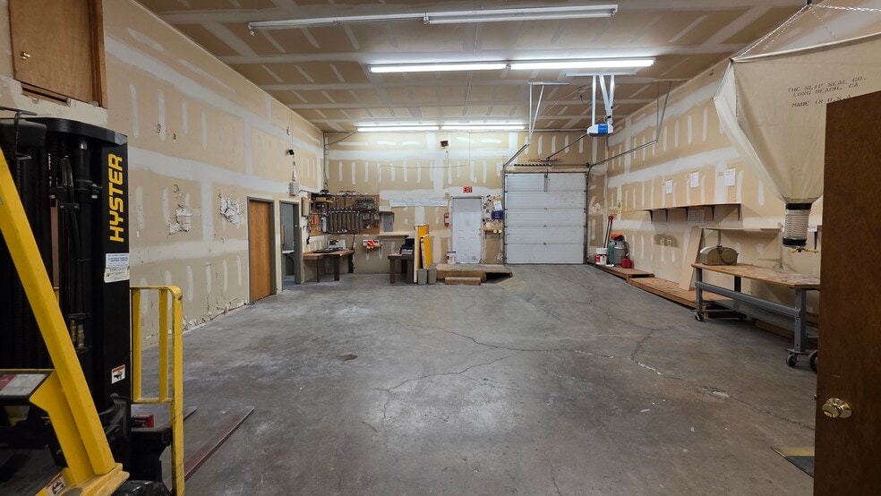 More Photos Of 250 Ruskin Dr, Colorado Springs Warehouse For Sale