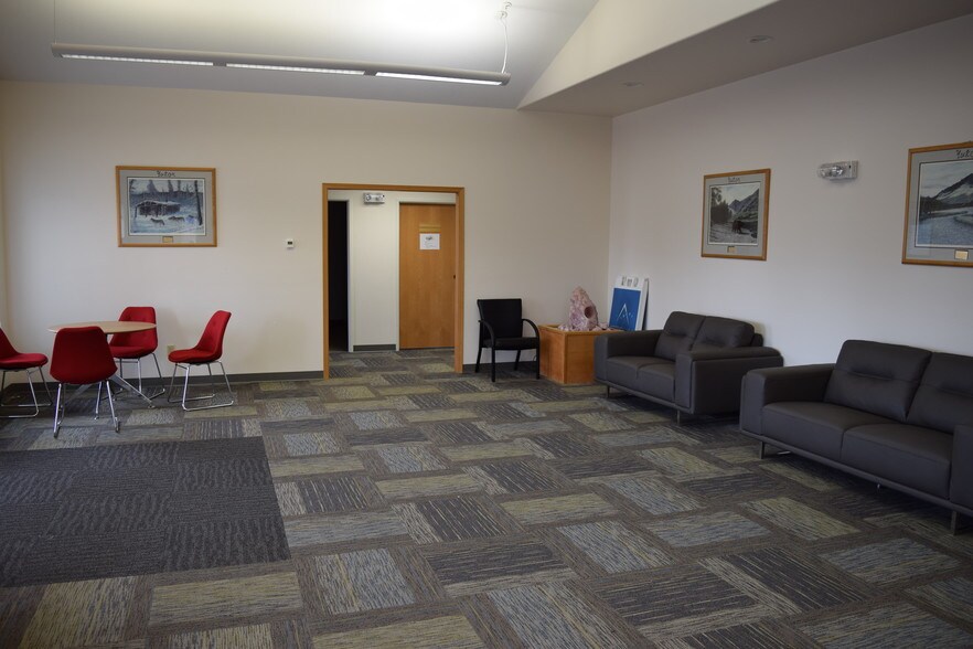Primary Photo Of 110 N Willow St, Kenai Office For Lease