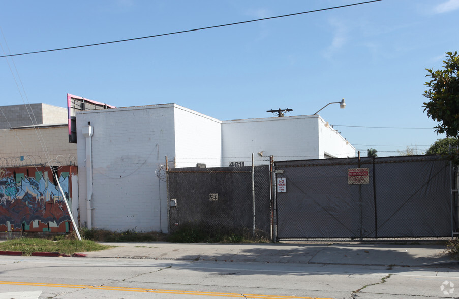 Primary Photo Of 4611 Exposition Blvd, Los Angeles Warehouse For Lease