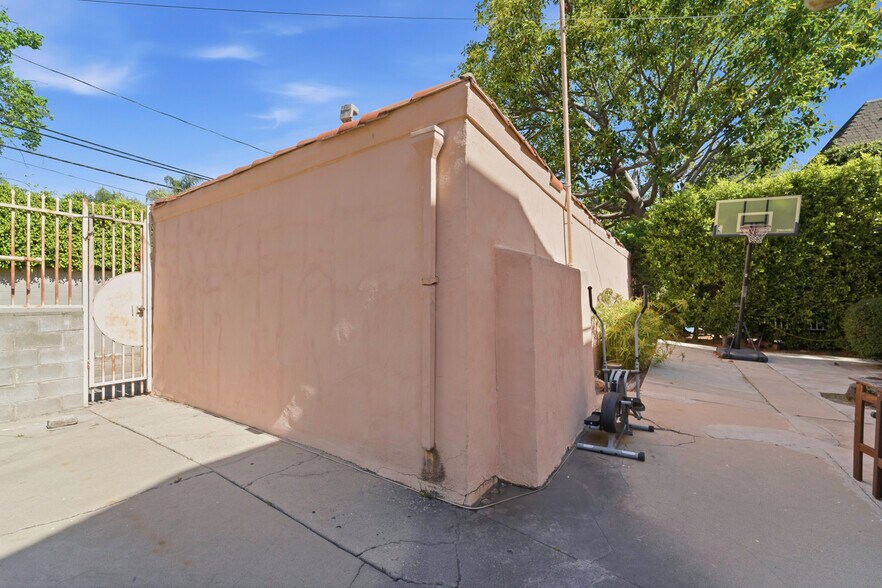 More Photos Of 1245 S Crescent Heights Blvd, Los Angeles Multifamily For Sale