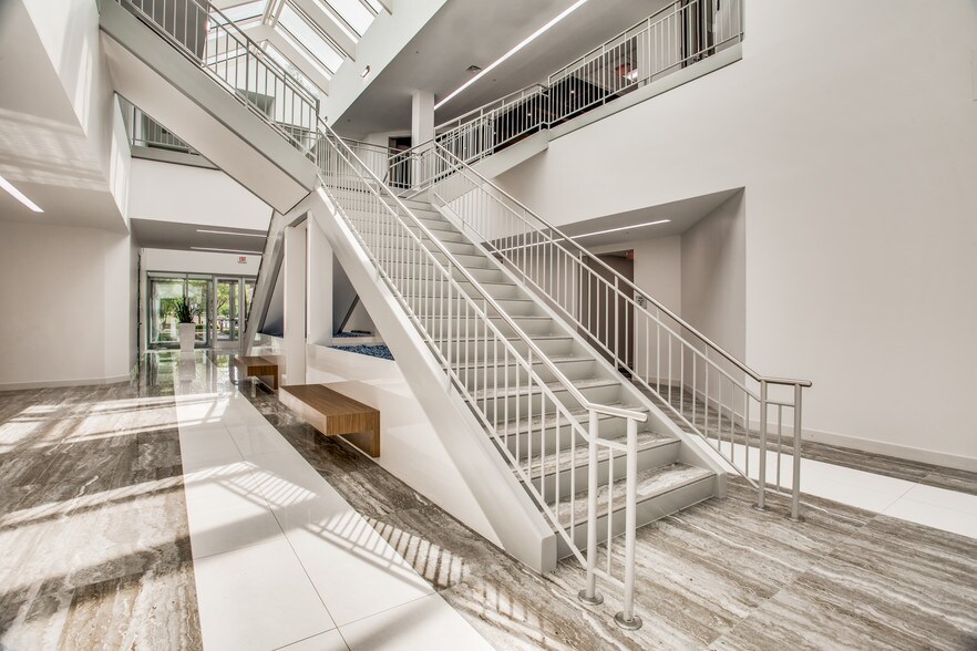 More Photos Of 1800 Preston Park Blvd, Plano Unknown For Lease