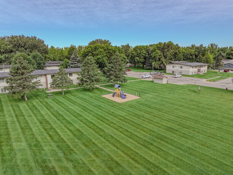 More Photos Of 105 Sunnyslope Rd, Morris Apartments For Sale