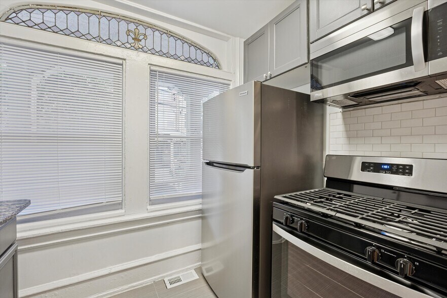 More Photos Of 236 Buckingham Pl, Philadelphia Apartments For Sale