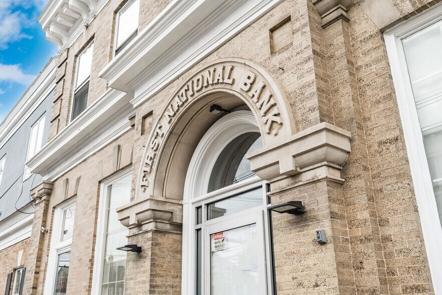 More Photos Of 107 E Main St, Bath Storefront For Lease