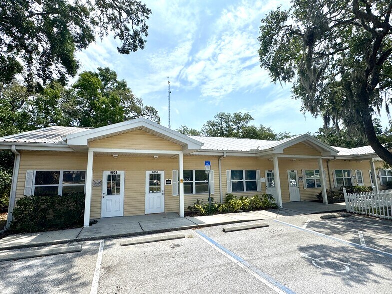Primary Photo Of 6616-6636 Rowan Rd, New Port Richey Office For Lease