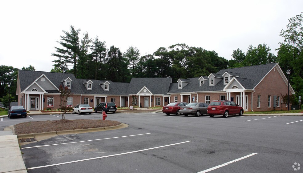 Primary Photo Of 220 Baker Rd, High Point Office For Lease