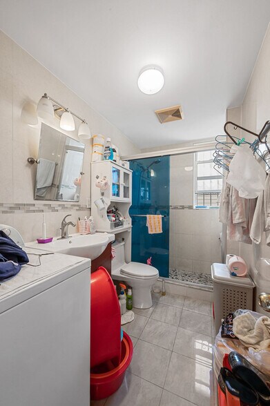 More Photos Of 1817 63rd St, Brooklyn Apartments For Sale