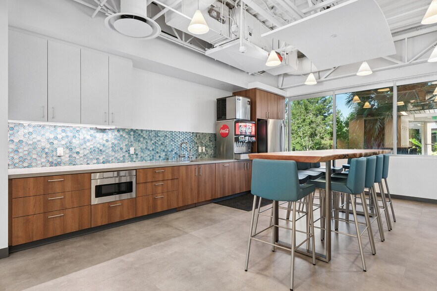 More Photos Of 20532 El Toro Rd, Mission Viejo Office For Sale
