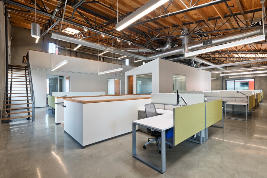 More Photos Of 2250 E Maple Ave, El Segundo Loft Creative Space For Sale