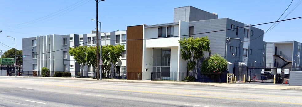 More Photos Of 835 W Rosecrans Ave, Gardena Apartments For Sale