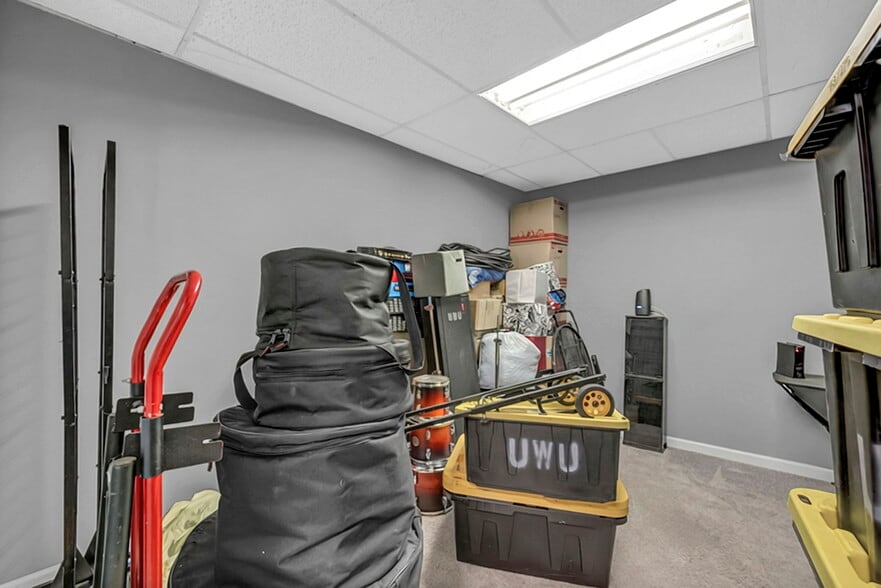 More Photos Of 4435 State Rd, Cleveland Storefront Retail Residential For Sale