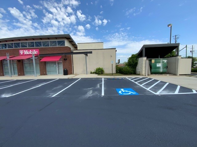 More Photos Of 9190 Parkway E, Birmingham Freestanding For Sale