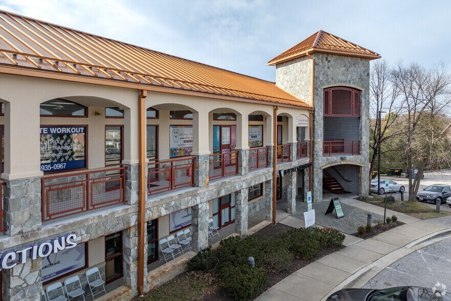 More Photos Of 8001 Hillsborough Rd, Ellicott City General Retail For Sale