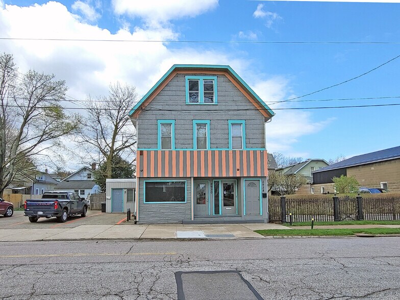 More Photos Of 2931 Maple St, Erie Multifamily For Sale