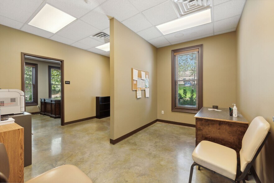 More Photos Of 3040 Business Park Cir, Goodlettsville Medical For Lease