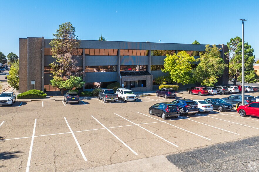 More Photos Of 2340 Alamo Ave SE, Albuquerque Office For Lease