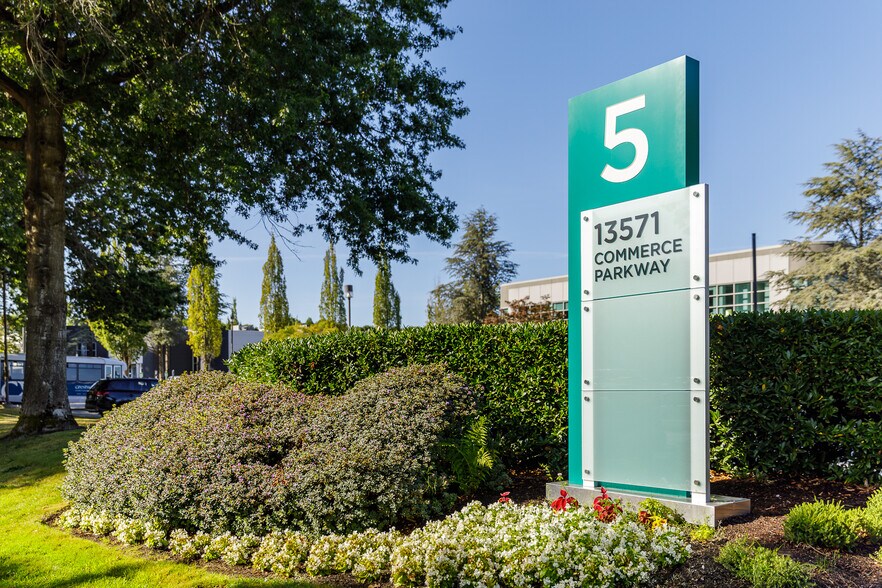 More Photos Of 13571 Commerce Pky, Richmond Office For Lease