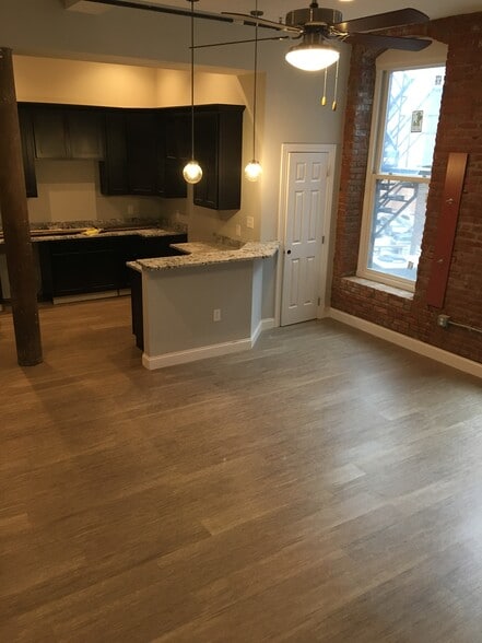 More Photos Of 1224 Huron Rd E, Cleveland Apartments For Sale