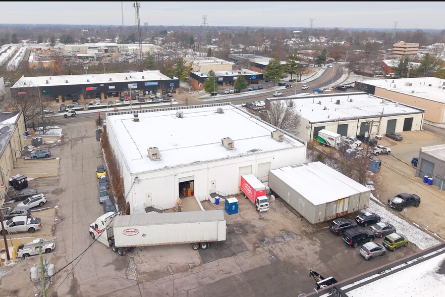 More Photos Of 2550 Regency Rd, Lexington Showroom For Lease