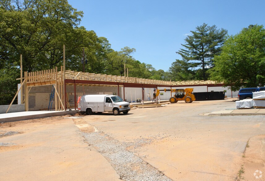 More Photos Of 1140 Alpharetta St, Roswell Freestanding For Lease