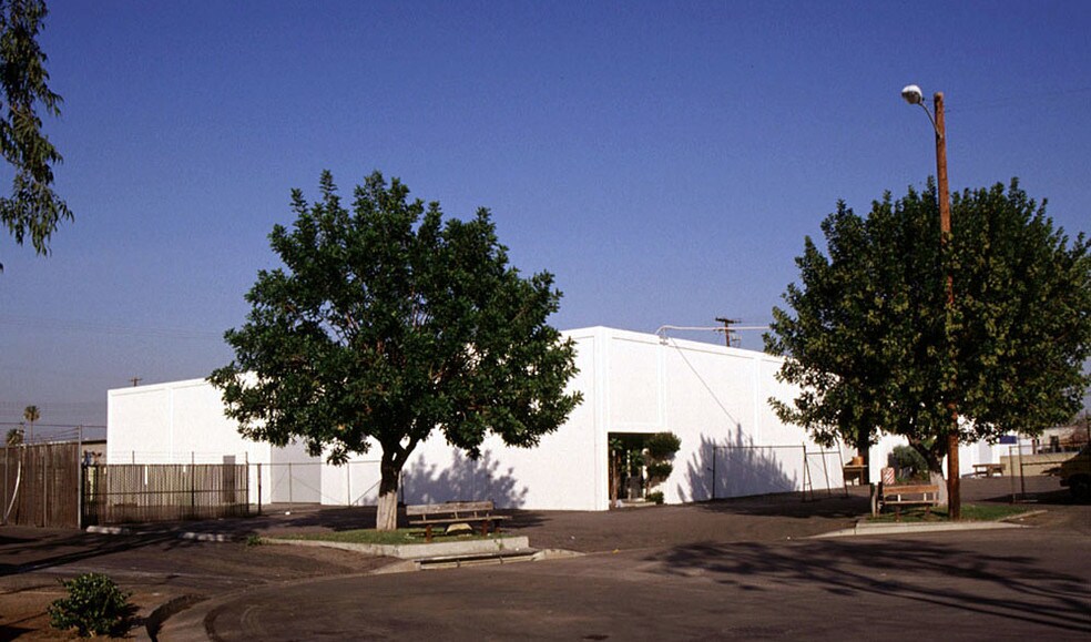 More Photos Of 1840-1848 N Orangethorpe Park, Anaheim Warehouse For Lease