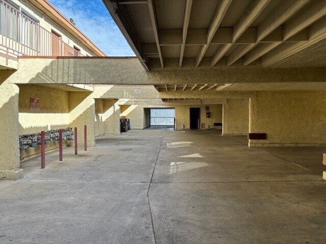 More Photos Of 717-721 Garfield St, Santa Ana Apartments For Sale