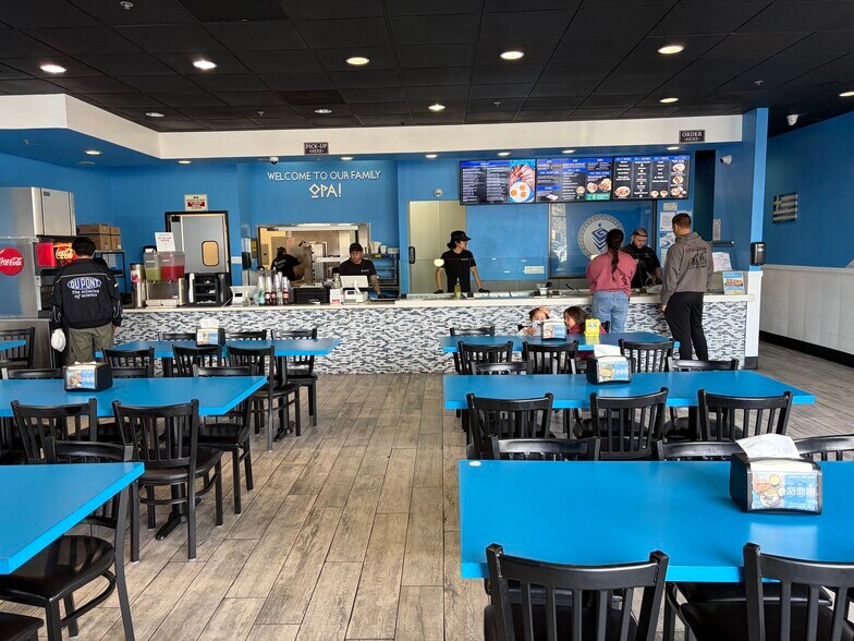 More Photos Of 1111-1191 S Victoria Ave, Oxnard General Retail For Lease